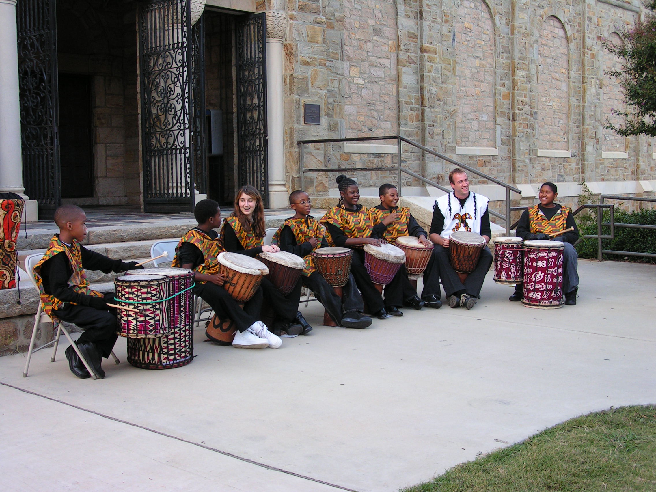 ./2006/African Drums/AfrdrumsPeaceBroughton210019.JPG